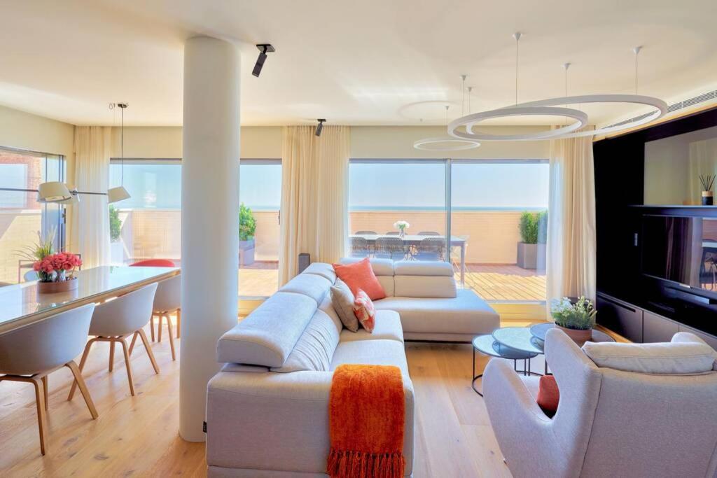 D&R Penthouse On The Beach Apartment Malaga Exterior photo