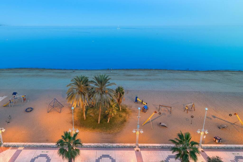D&R Penthouse On The Beach Apartment Malaga Exterior photo